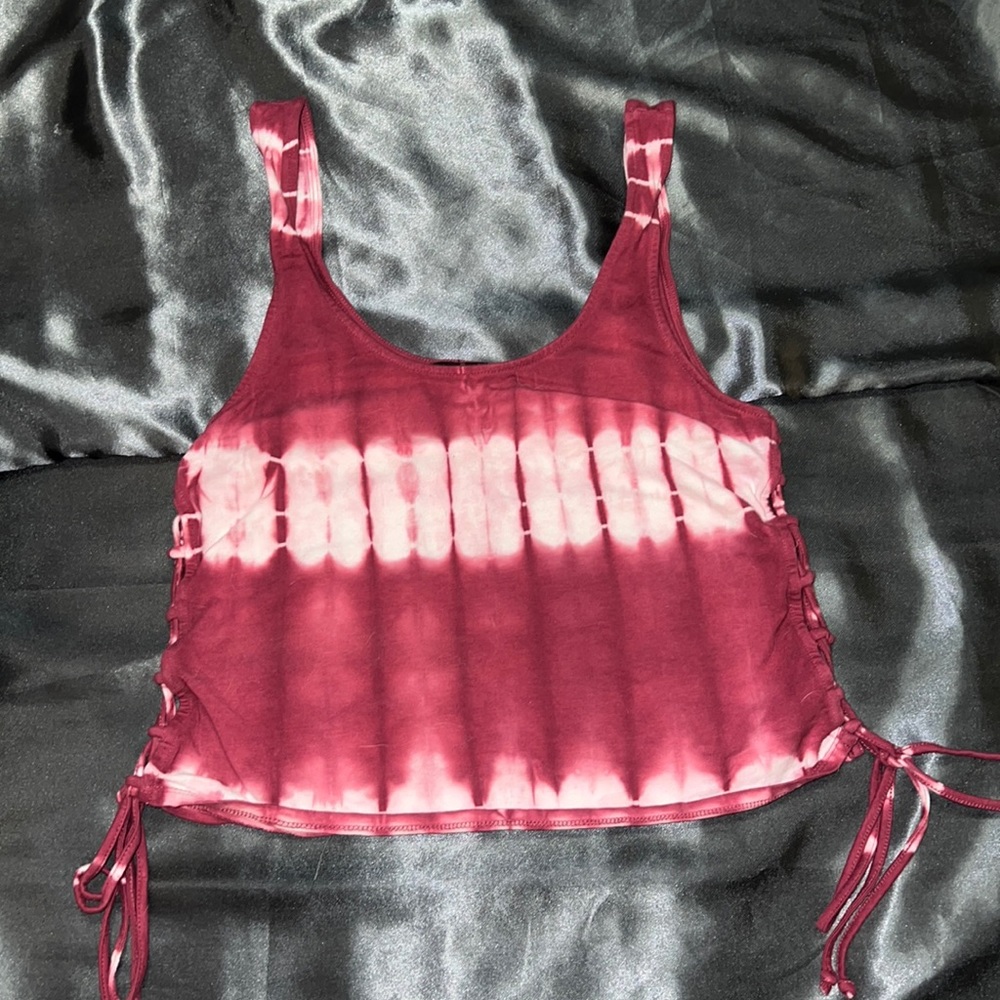 Forever 21 red tie-dyed tank top